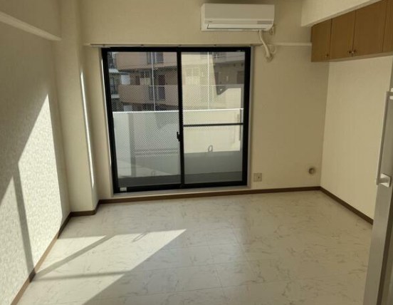 マジェスティービル リビング