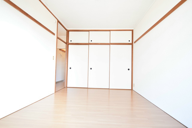 テレパレス伊勢原５号棟 ベッドルーム