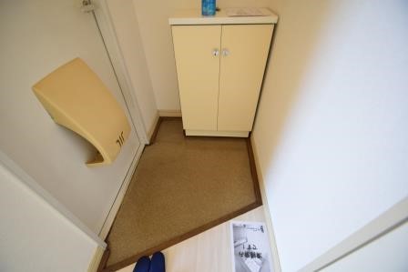 フレグランスS  玄関