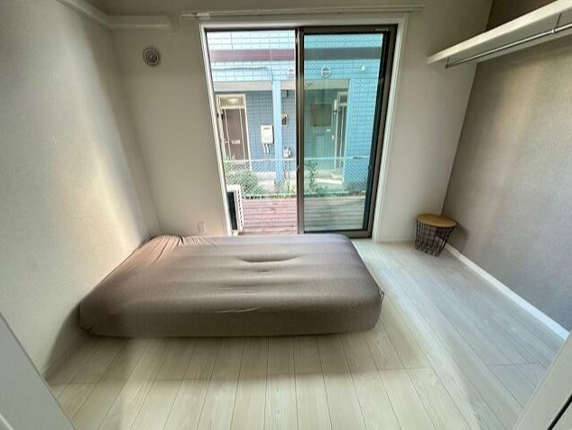 ひなたと春風のラテ ベッドルーム