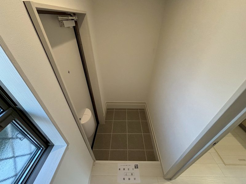 ラフール湘南 玄関