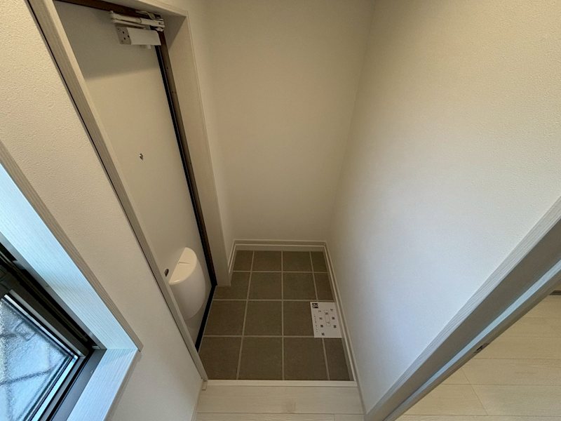 ラフール湘南 玄関