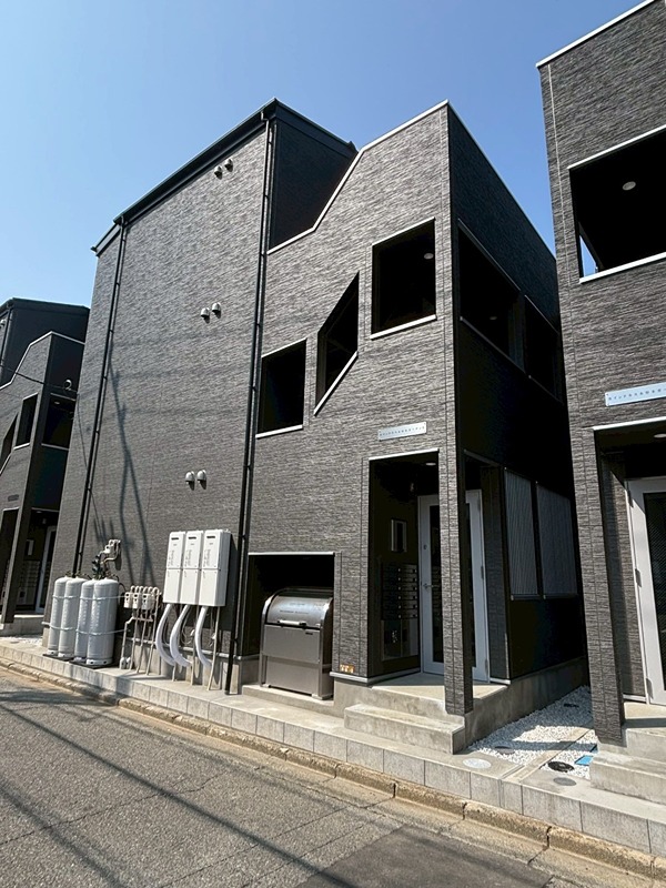 カインドネス本厚木ガーデンⅡ 103号室 外観