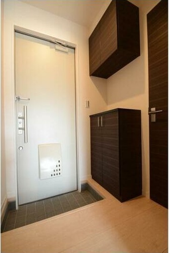 メゾン　ラ　フィーグ 玄関