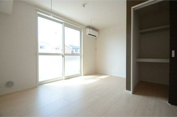 メゾン　ラ　フィーグ ベッドルーム