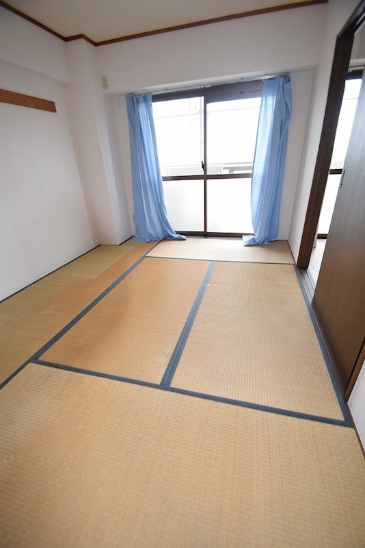 グランフォルム愛甲石田 ベッドルーム