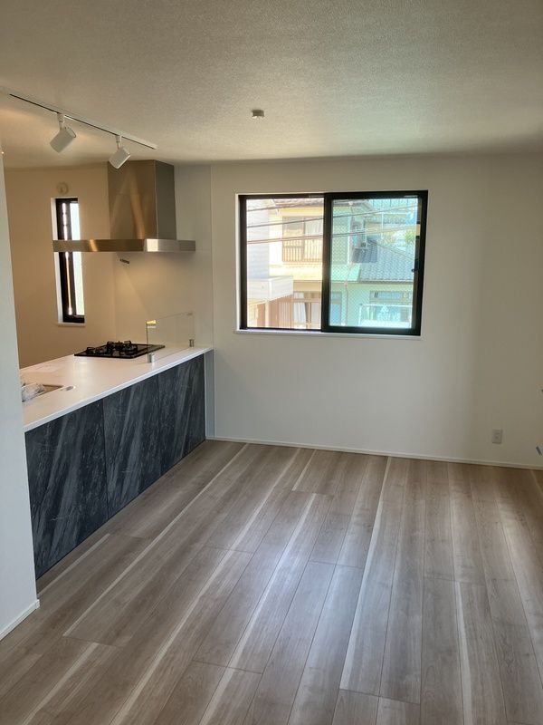 茅ヶ崎市柳島1丁目戸建 リビング