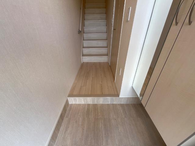 ロクスイサミ 玄関