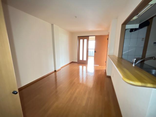 アールヴヘイム リビング