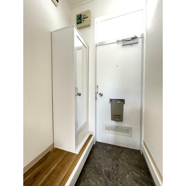 コーヤハイツ渡辺 玄関