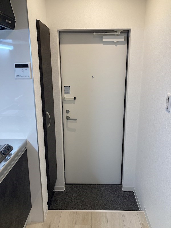 ジーメゾン伊勢原デルタ 玄関