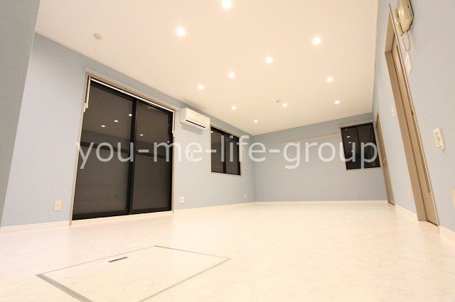 ファミールA リビング