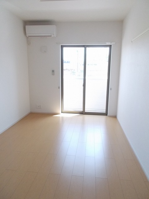 グリシーヌガーデンＡ リビング