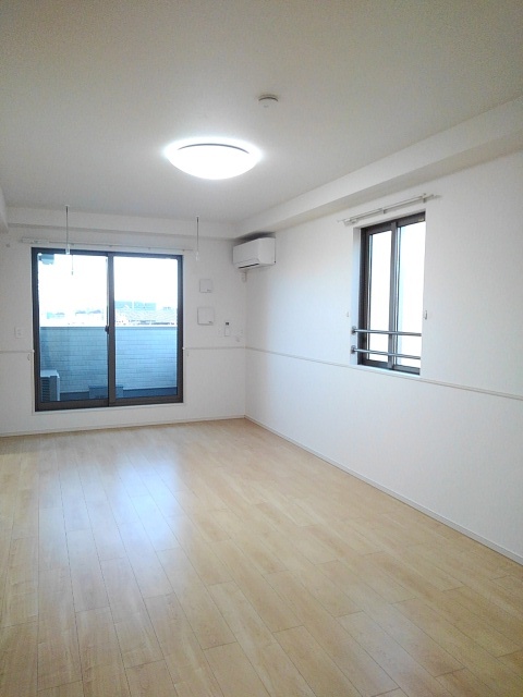 アルコバレーニⅢ リビング