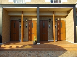 プルメリア 玄関