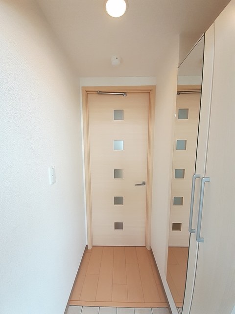 ラ　フエンテ 玄関