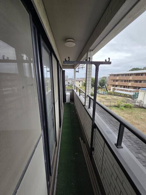 秦野市緑町戸建て ベランダ