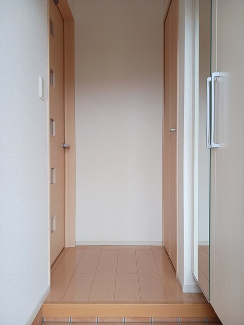 ハッピーヒルⅡ 玄関