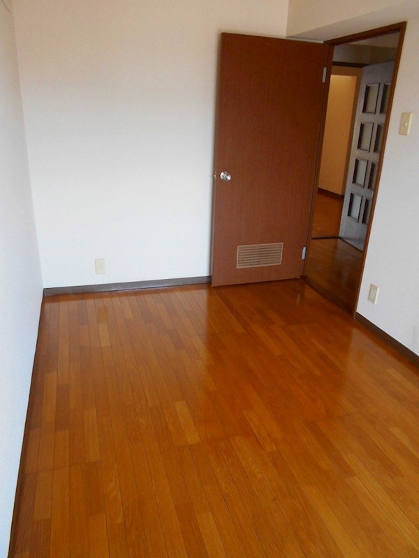 サンパレス湘南Ⅲ ベッドルーム