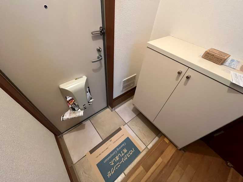 シャルムハイツ 玄関