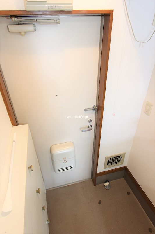 ピアハイツ旭  玄関