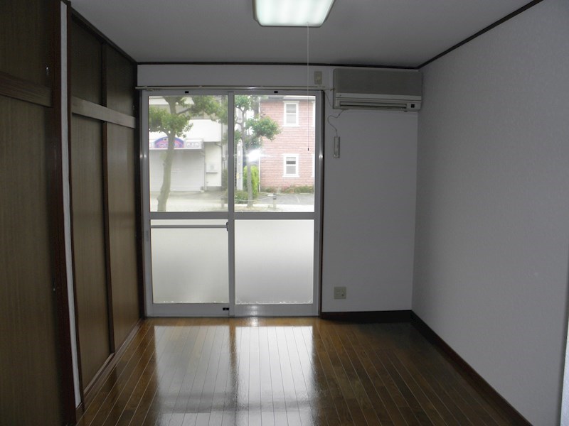 ピアハイツ旭  リビング