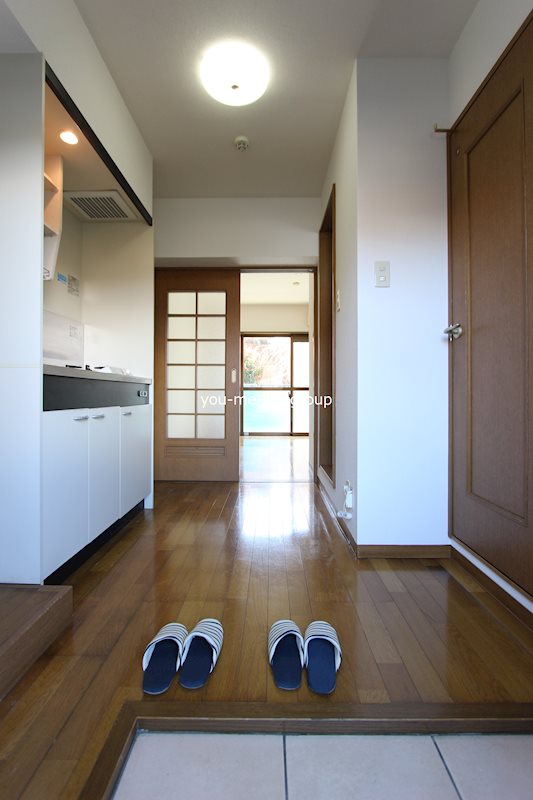 セレッソ　クエスタ湘南 玄関