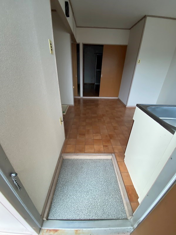 コーポまとい 玄関