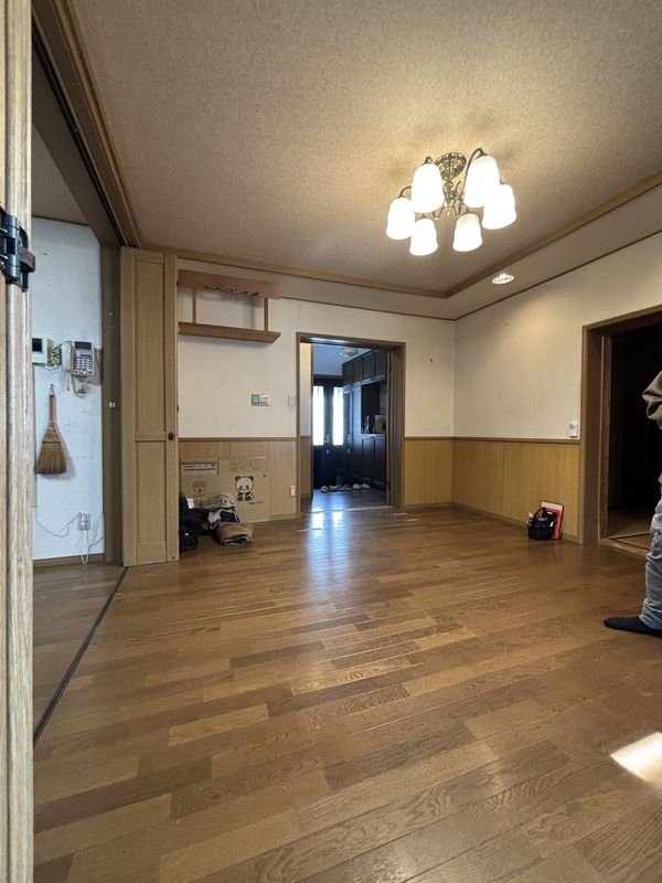 平塚市袖ヶ浜戸建 リビング