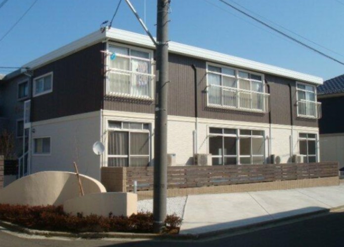 ホワイトバーチ鶴巻南 104号室 外観