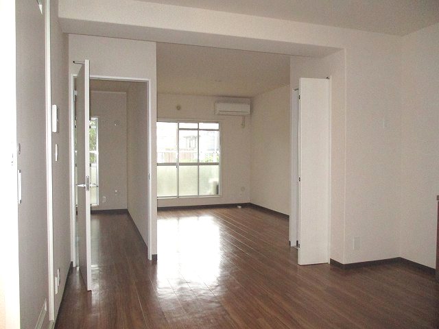 サンライズパレス リビング