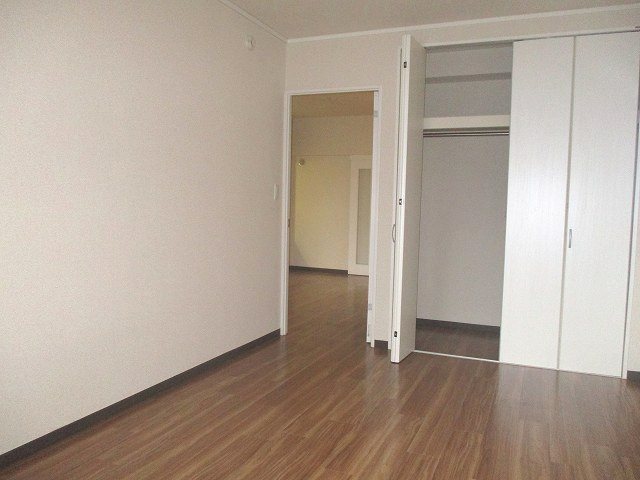 サンライズパレス ベッドルーム