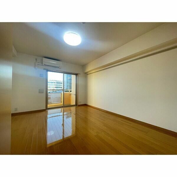 エルム湘南 リビング