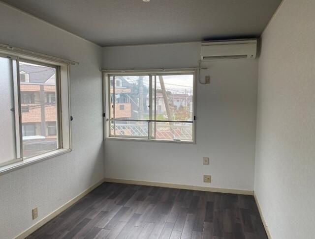 メゾフラット善行 リビング