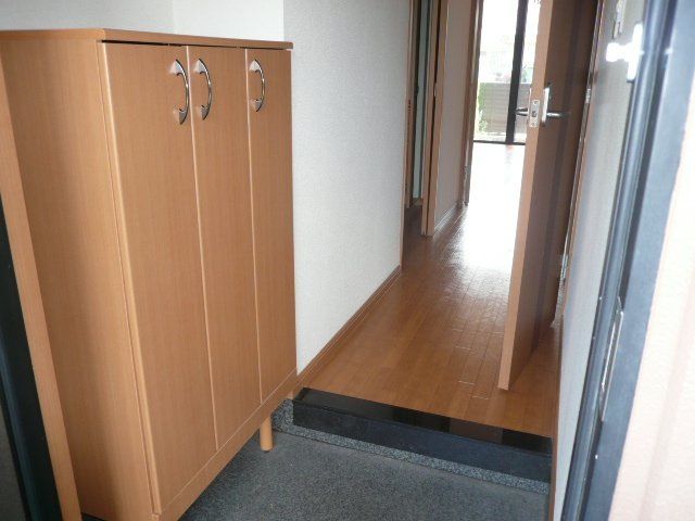 Ｊ．Ｓガーデン 玄関