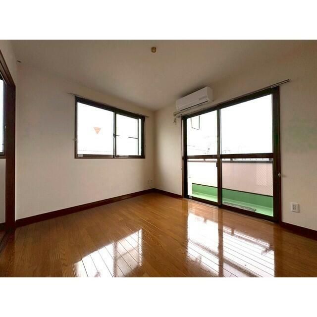 サクセス湘南八重咲ビル リビング