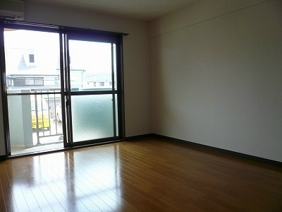 メゾン・プチルーナ リビング