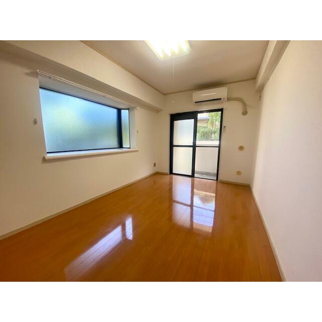 フジビューハイツ山下 リビング