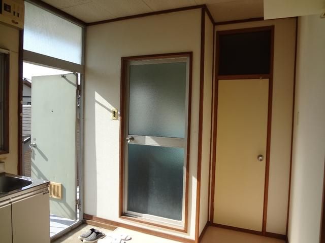 平塚市　山下　賃貸アパート 玄関