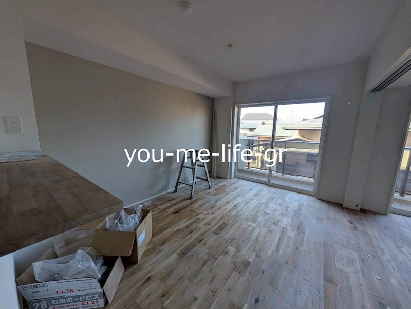 ジュヌ・プリーモ リビング