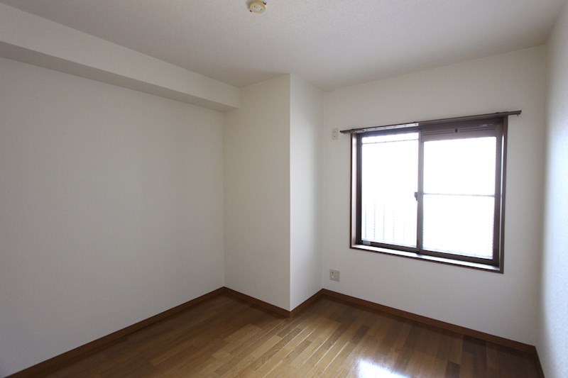 マノワール弐番館  ベッドルーム