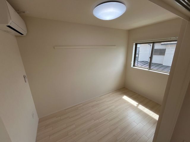 ロクスイサミ ベッドルーム