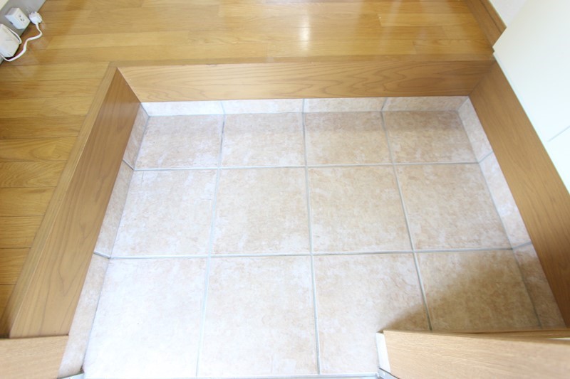 ドミールタカミネ 玄関