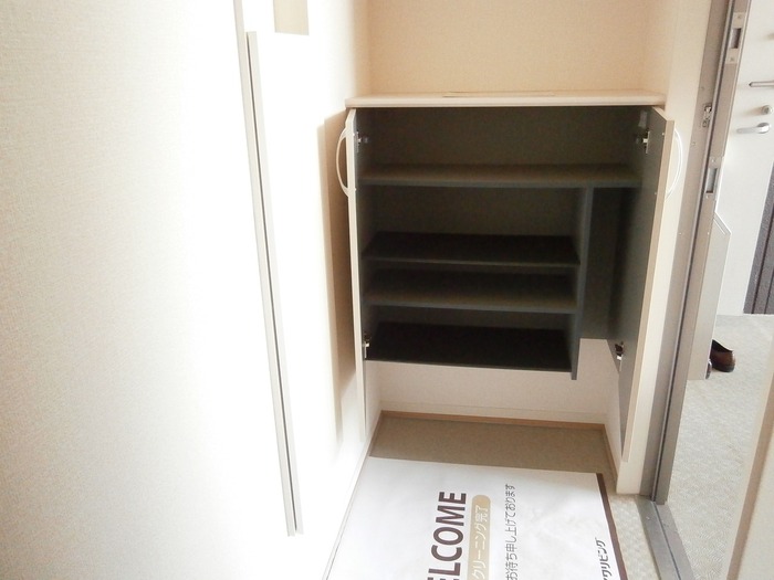 グランド　ソレーユ 玄関