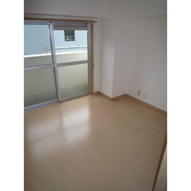 東海ビル ベッドルーム