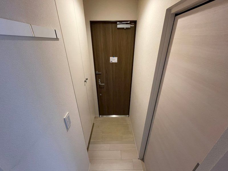 エクシール湘南A 玄関