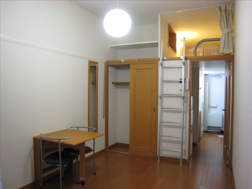 レオパレスエース リビング