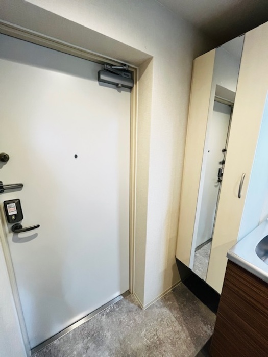 ファンディ平塚 玄関