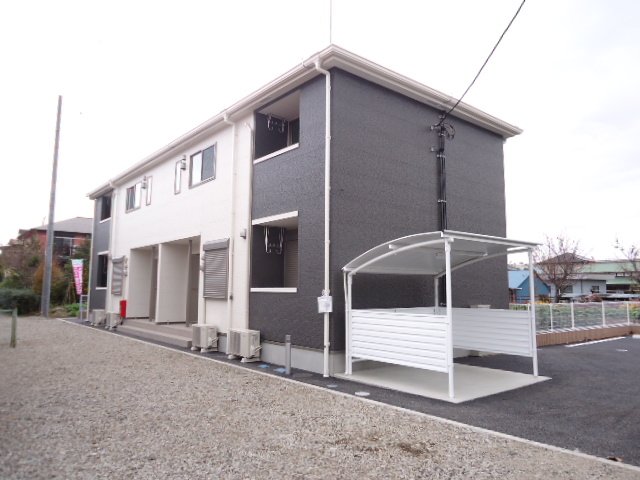 マロン・フィールド 外観