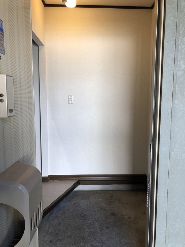 ベルカーサ 玄関